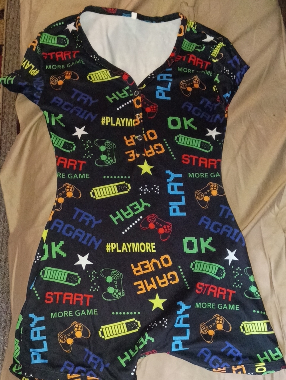Women's Black Gaming Print One-Piece Romper PJs Size XS Never Worn